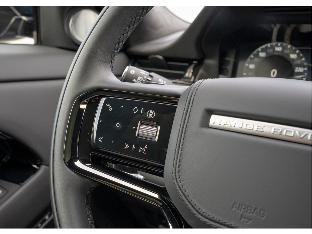 Land Rover Range Rover Evoque P270e Autobiography - 26
