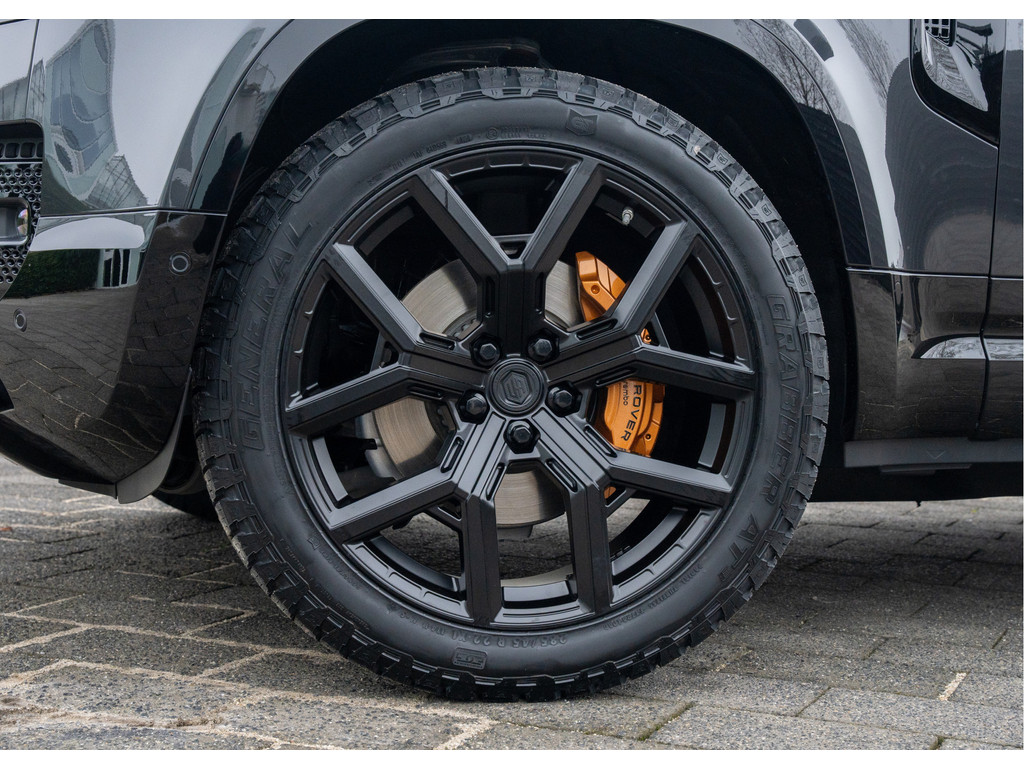 Land Rover Defender P300e 110 X-Dynamic HSE - 9