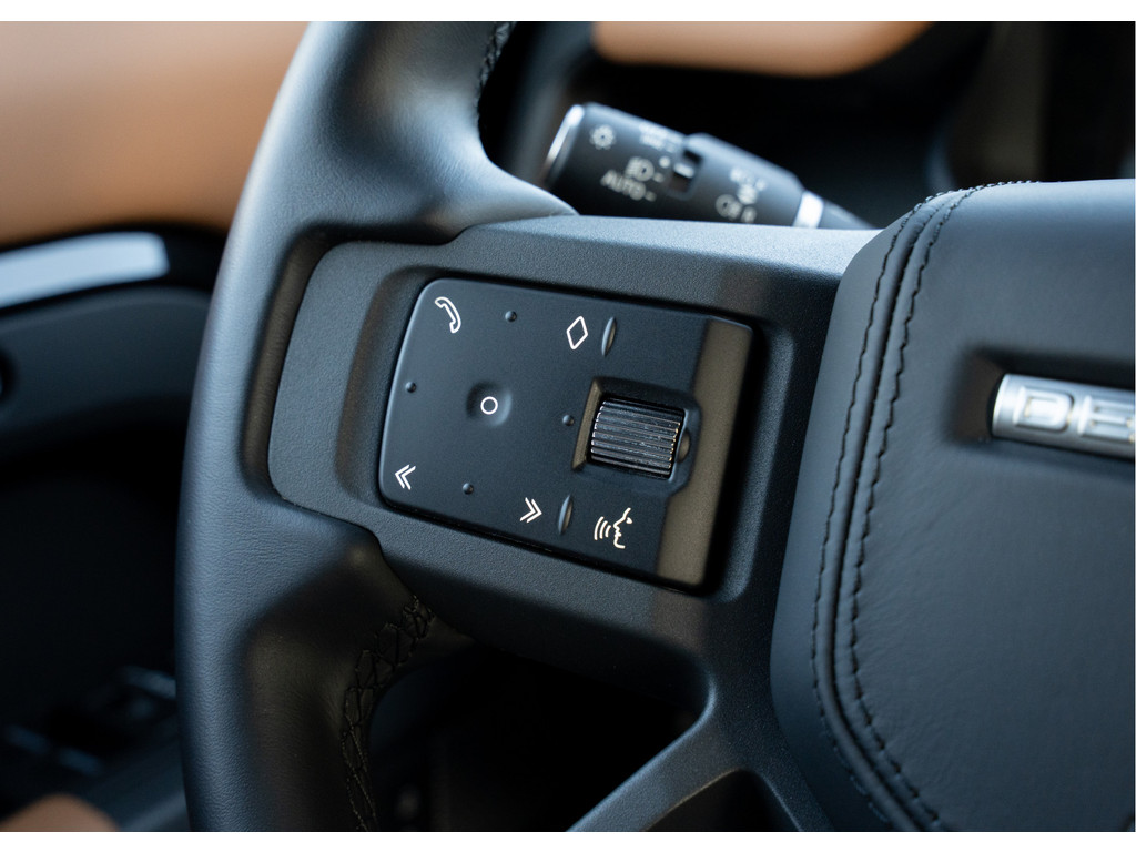 Land Rover Defender P400 130 X - 33