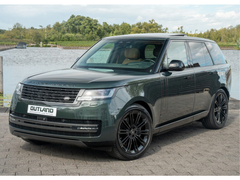Land Rover Range Rover P550e Autobiography
