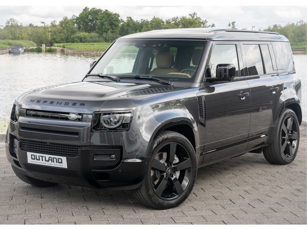 Land Rover Defender P300e 110 X-Dynamic HSE