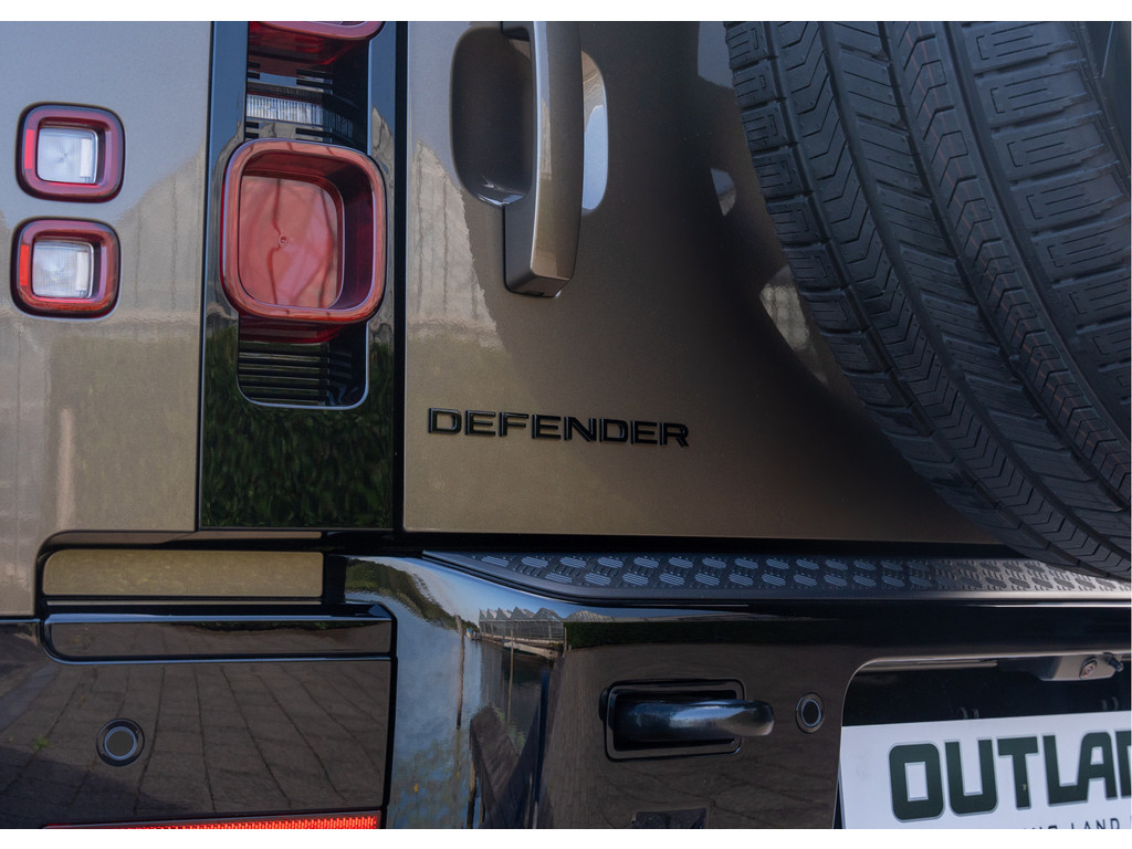 Land Rover Defender P300e 110 X-Dynamic HSE - 39