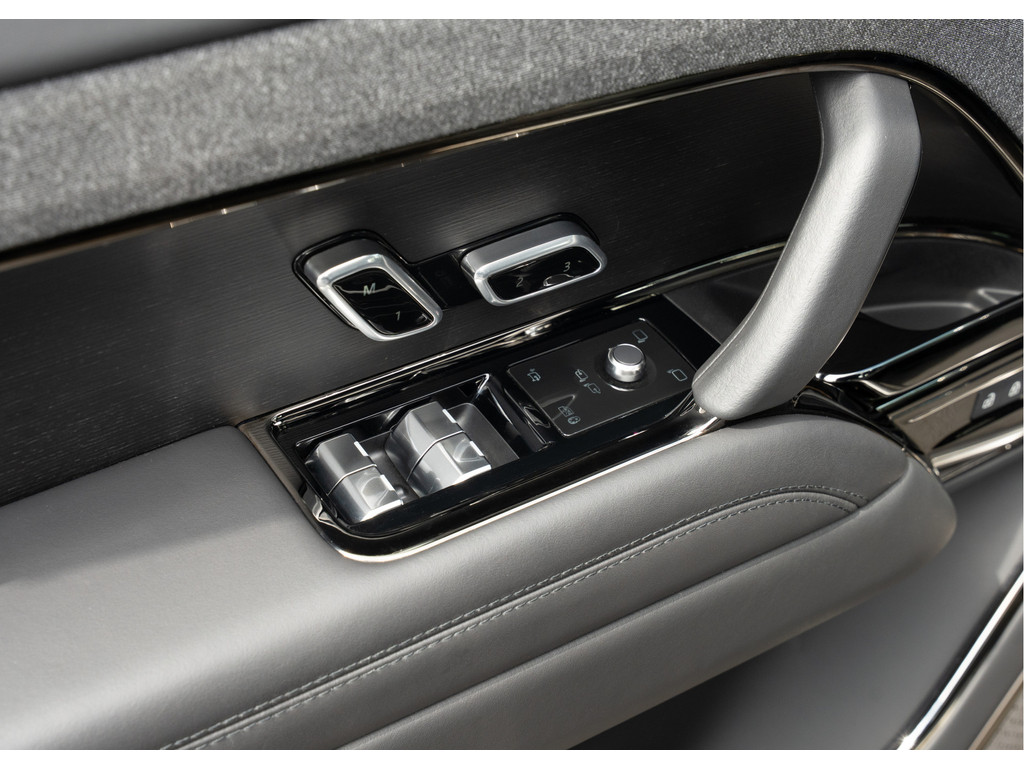Land Rover Range Rover Sport P550e Autobiography - 24