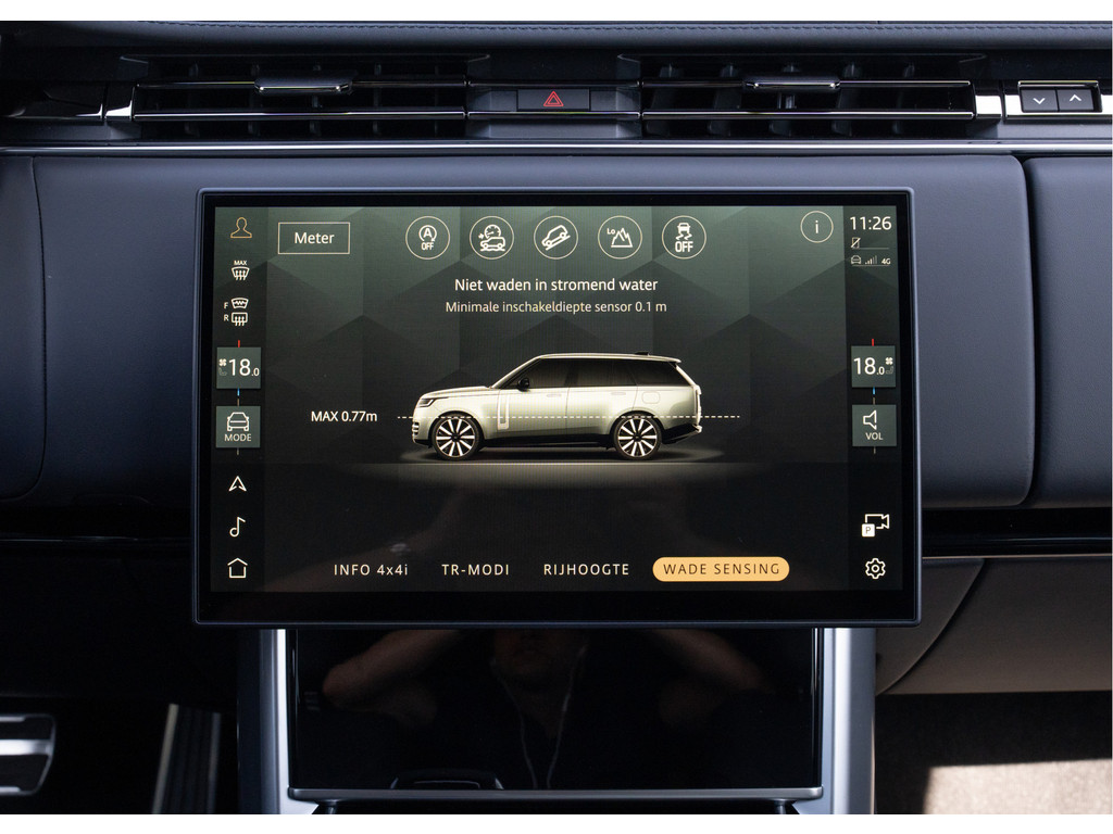 Land Rover Range Rover P460e HSE - 32