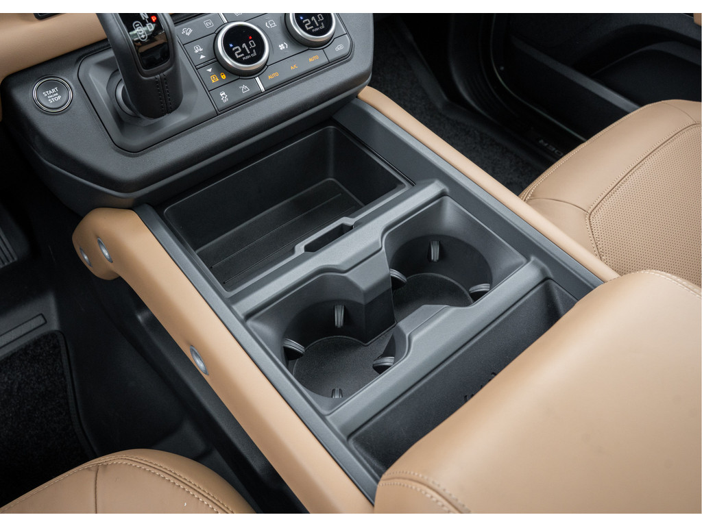 Land Rover Defender P300e 110 X-Dynamic HSE - 24