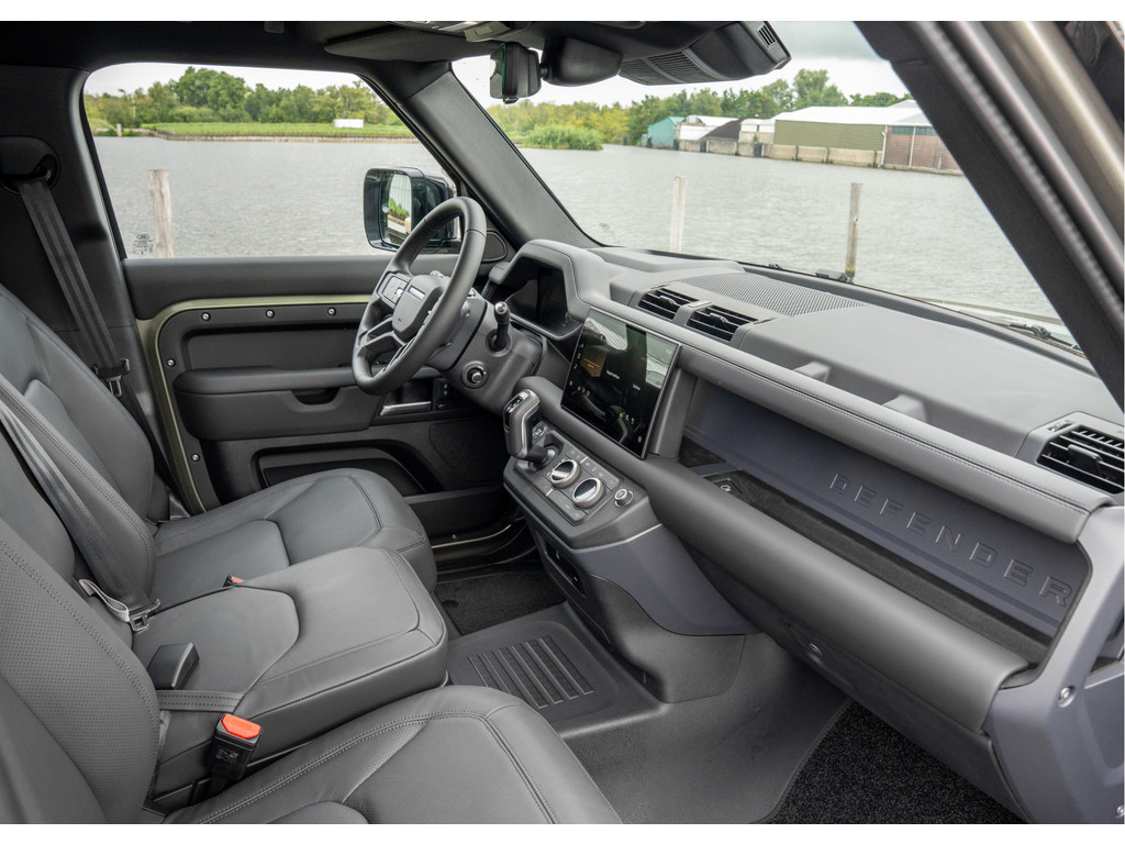 Land Rover Defender P300e 110 X-Dynamic HSE - 14