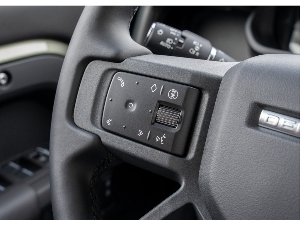 Land Rover Defender P300e 110 X-Dynamic HSE - 25