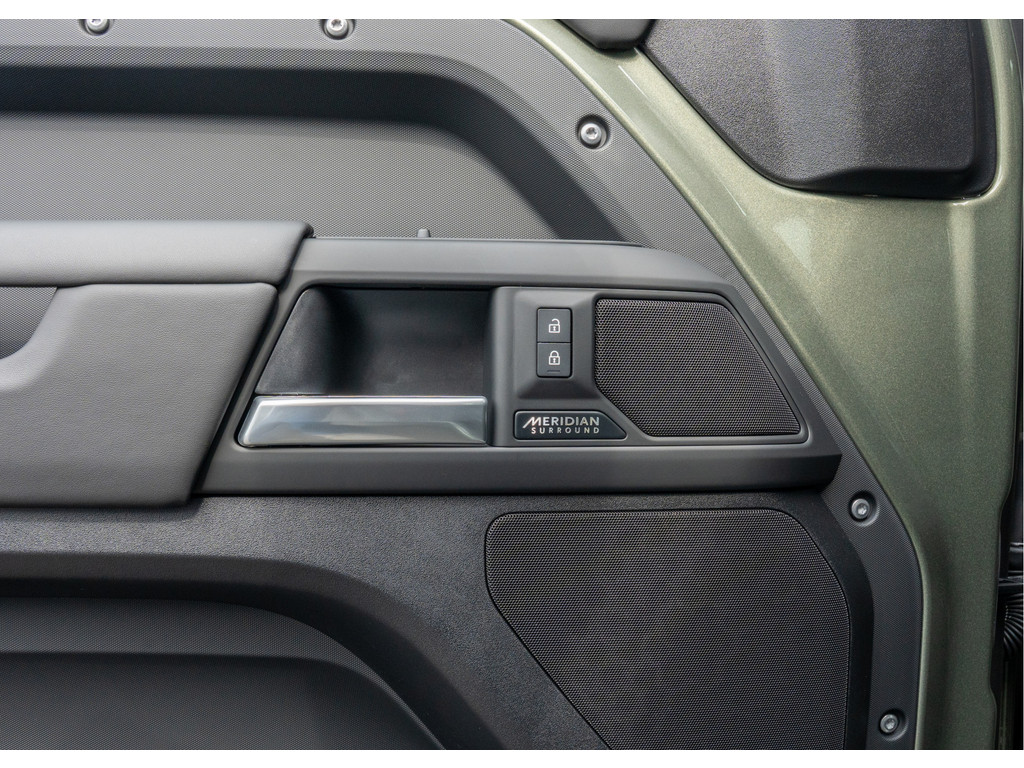Land Rover Defender P300e 110 X-Dynamic HSE - 27