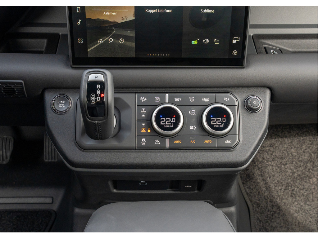 Land Rover Defender P300e 110 X-Dynamic HSE - 29