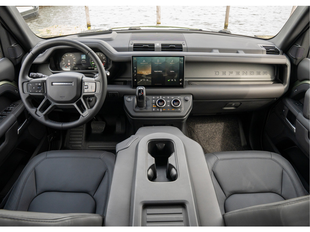 Land Rover Defender P300e 110 X-Dynamic HSE - 30