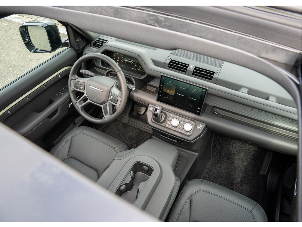 Land Rover Defender P300e 110 X-Dynamic HSE - 44