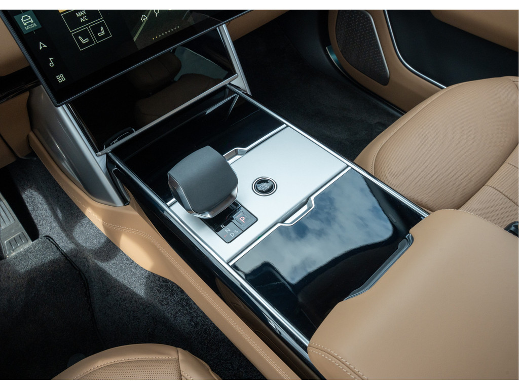 Land Rover Range Rover P550e Autobiography - 22