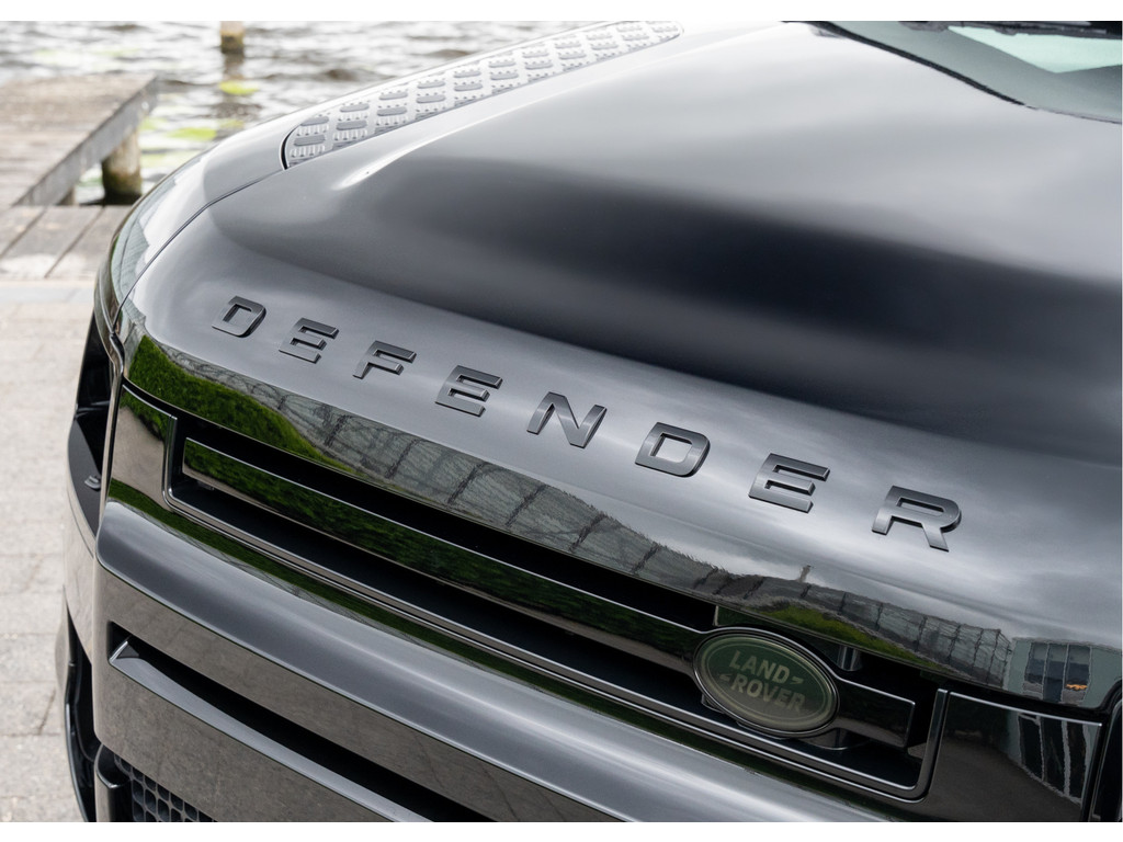 Land Rover Defender P300e 110 X-Dynamic HSE - 40