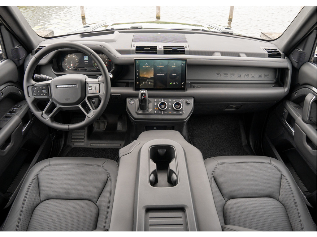 Land Rover Defender P300e 110 X-Dynamic HSE - 17