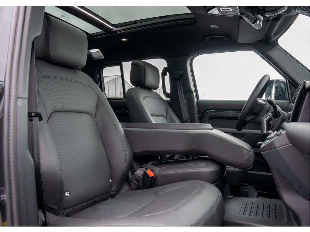 Land Rover Defender P300e 110 X-Dynamic HSE - 19