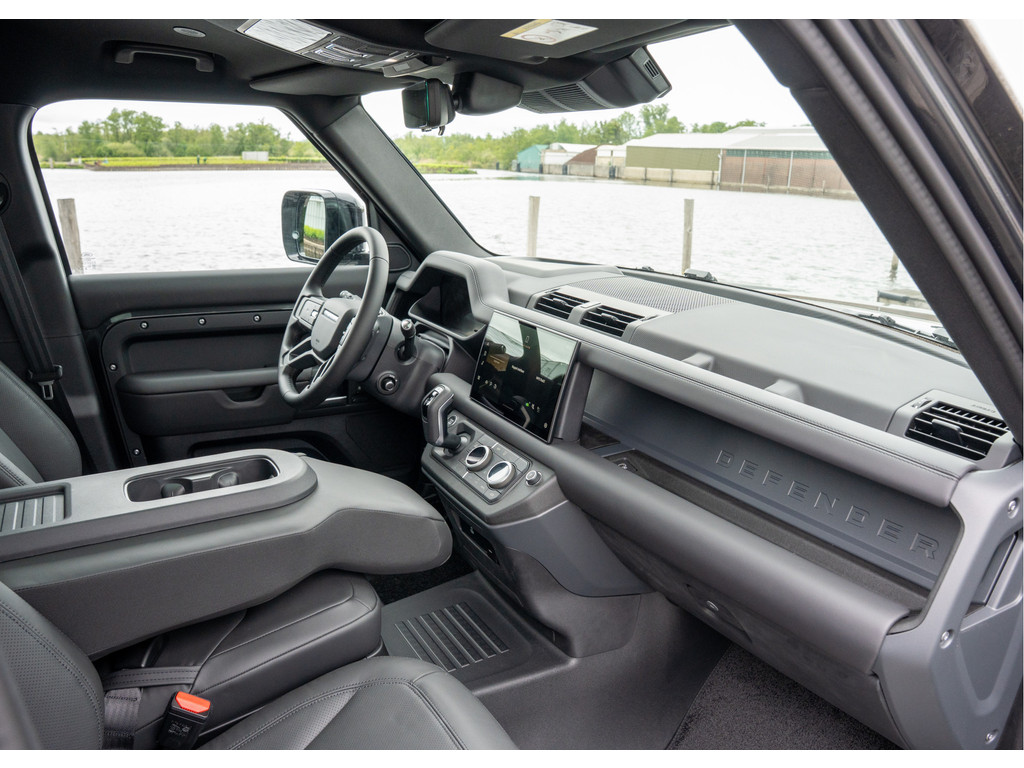 Land Rover Defender P300e 110 X-Dynamic HSE - 23