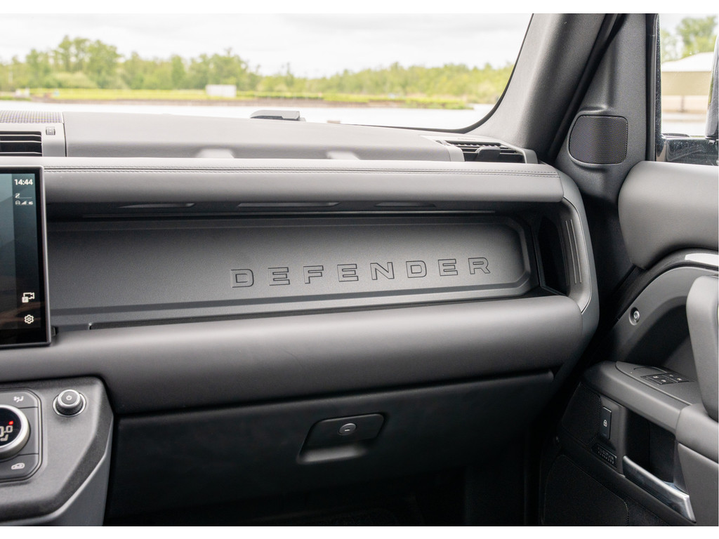 Land Rover Defender P300e 110 X-Dynamic HSE - 25