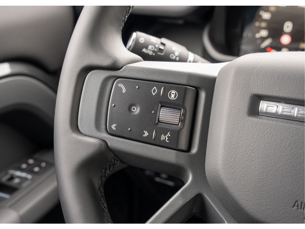 Land Rover Defender P300e 110 X-Dynamic HSE - 28