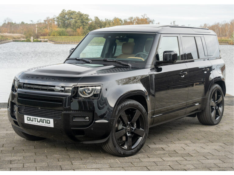 Land Rover Defender 110 P300e X-Dynamic HSE