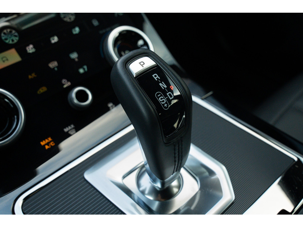 Land Rover Range Rover Evoque P300e R-Dynamic SE - 18