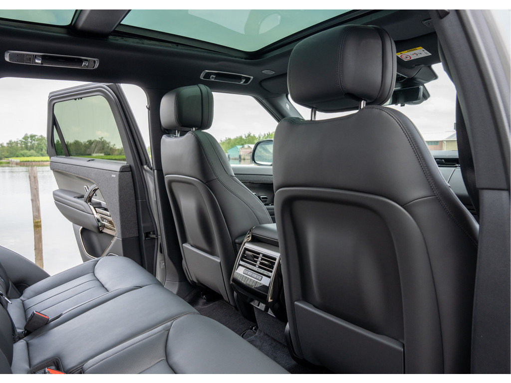 Land Rover Range Rover Sport P460e Dynamic HSE - 26