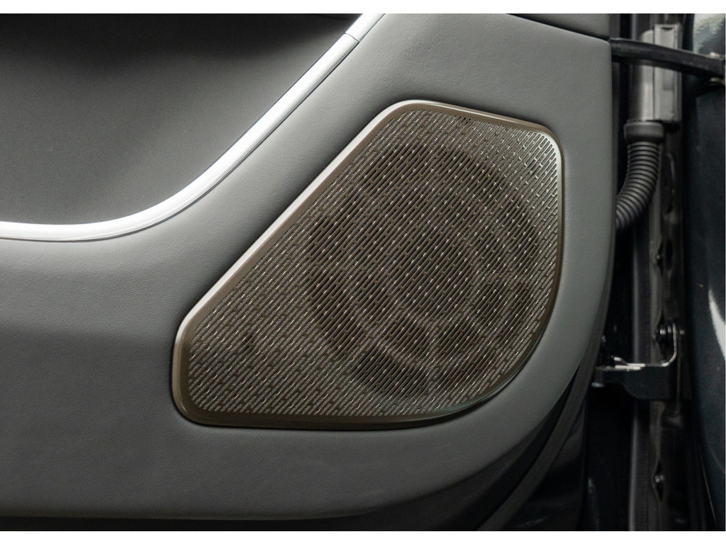 Land Rover Range Rover P550e Autobiography - 16