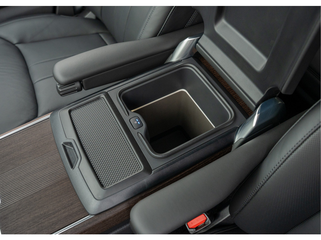 Land Rover Range Rover P550e Autobiography - 26