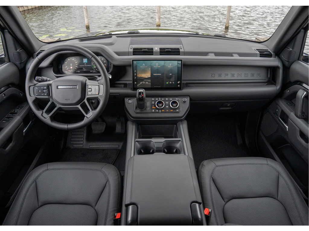 Land Rover Defender 110 P300e X-Dynamic HSE - 21