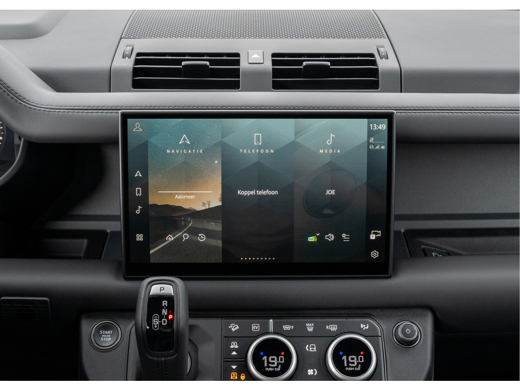 Land Rover Defender 110 P300e X-Dynamic HSE - 37