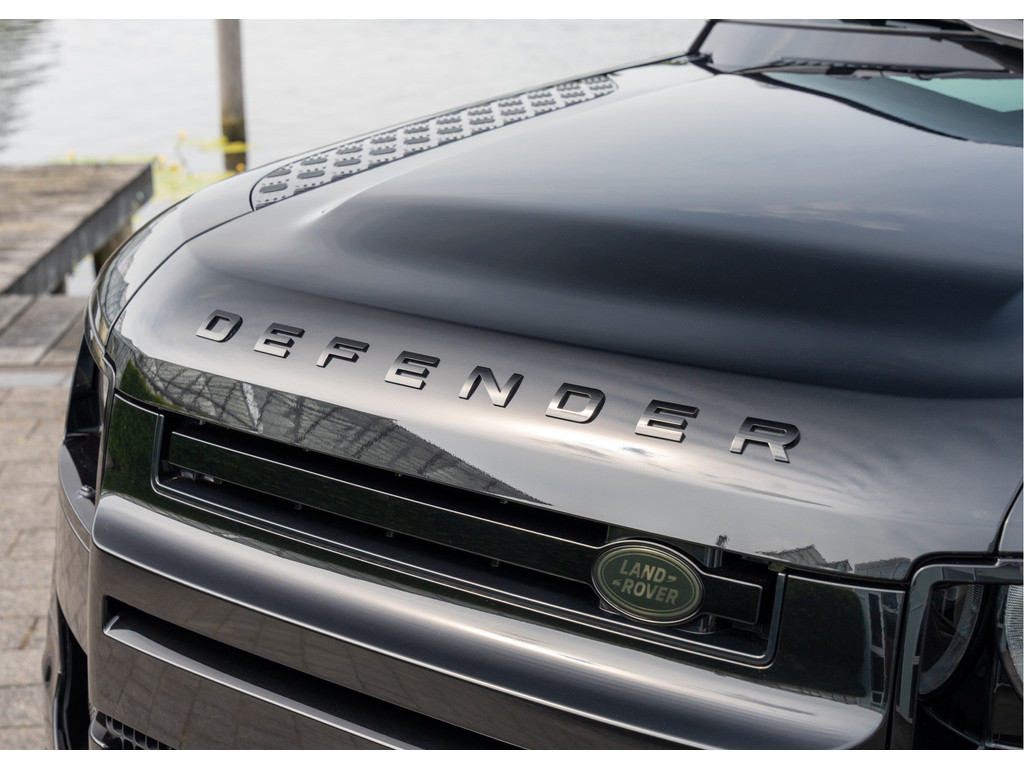 Land Rover Defender 110 P300e X-Dynamic HSE - 35