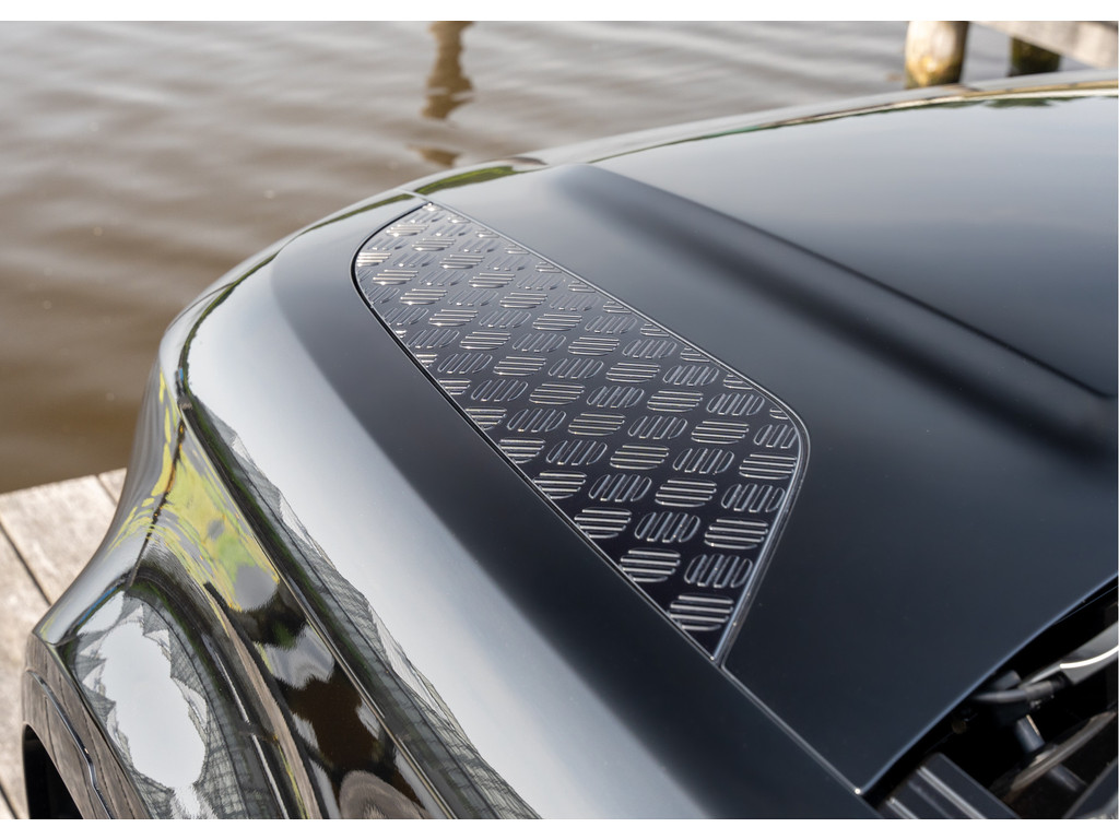 Land Rover Defender 110 P300e X-Dynamic HSE - 36