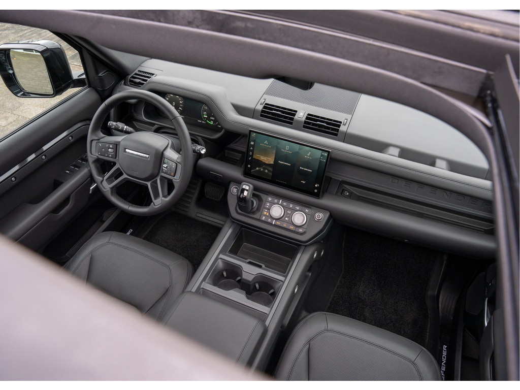 Land Rover Defender 110 P300e 110 X-Dynamic HSE - 11