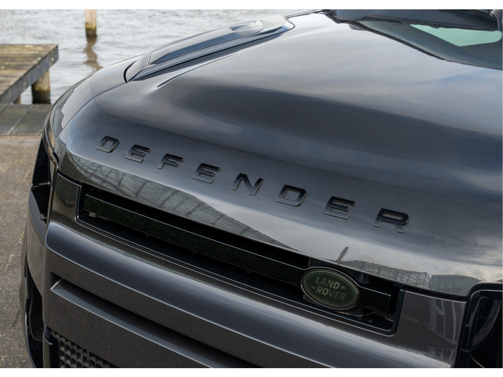 Land Rover Defender 110 P300e 110 X-Dynamic HSE - 36
