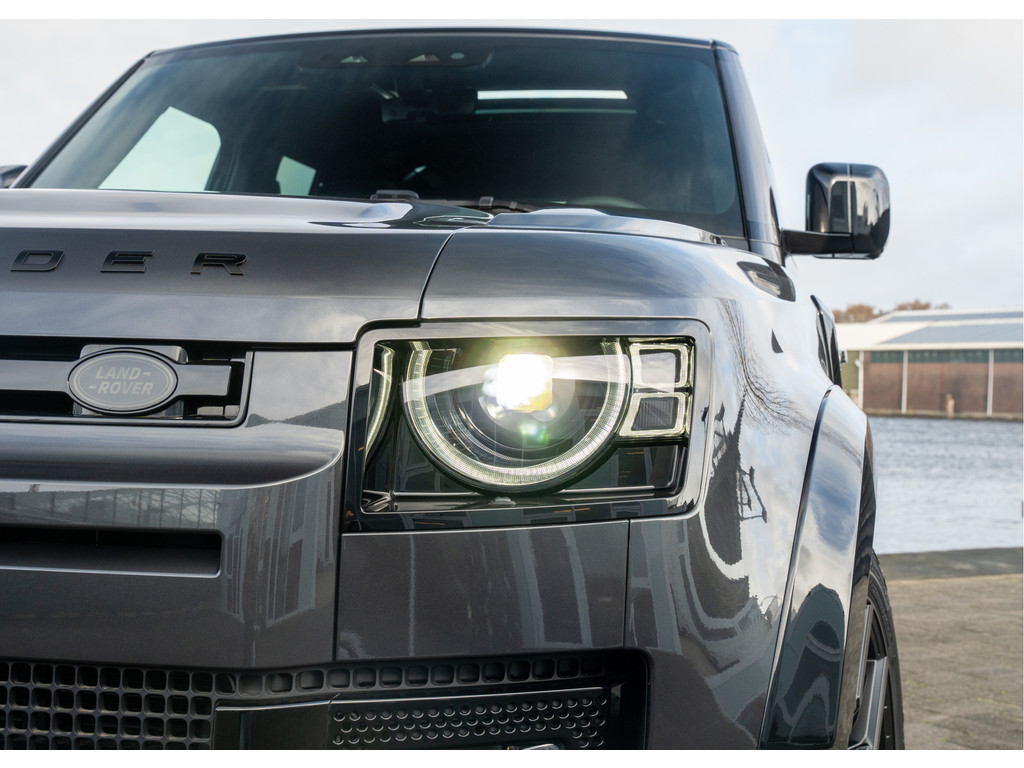 Land Rover Defender 110 P300e 110 X-Dynamic HSE - 37