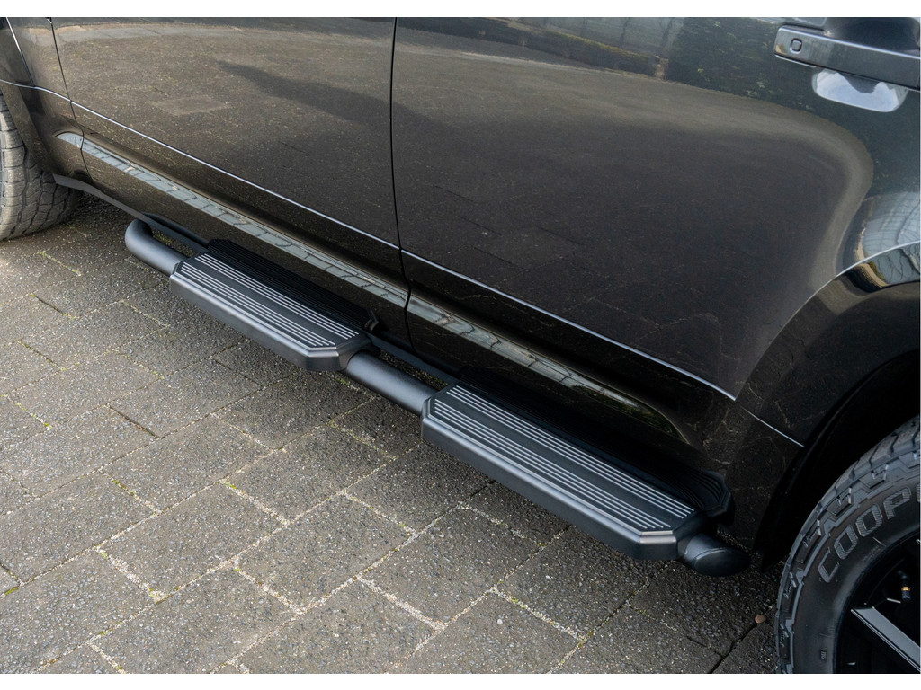 Land Rover Defender 110 P300e 110 X-Dynamic HSE - 39