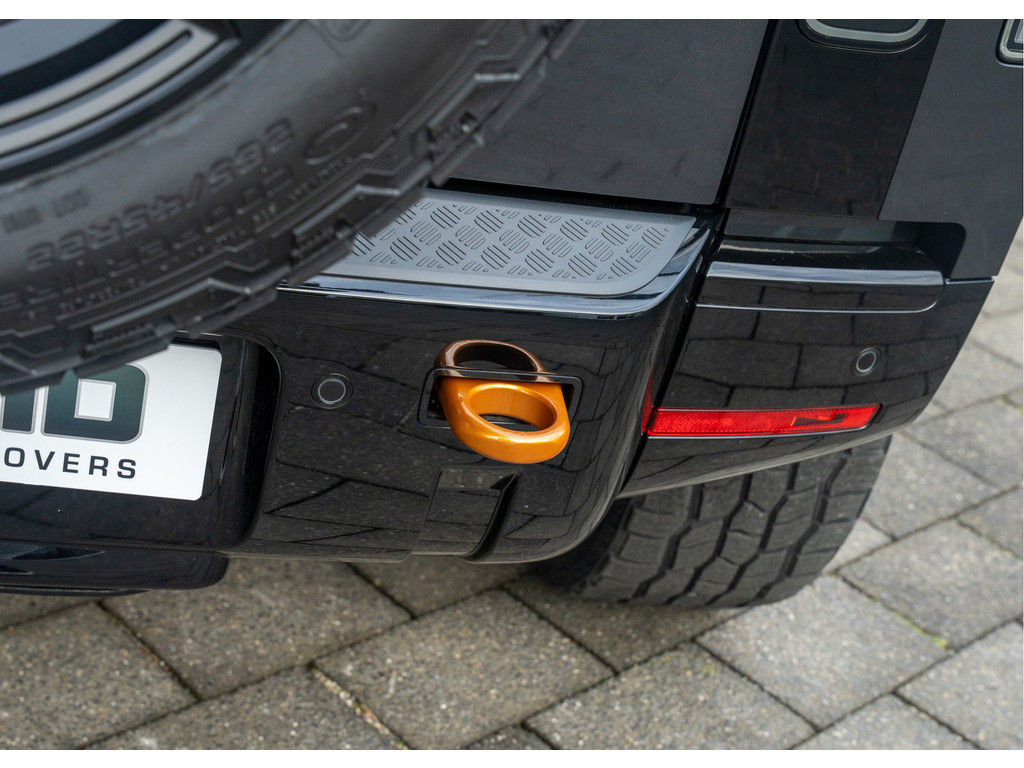 Land Rover Defender 110 P300e 110 X-Dynamic HSE - 42