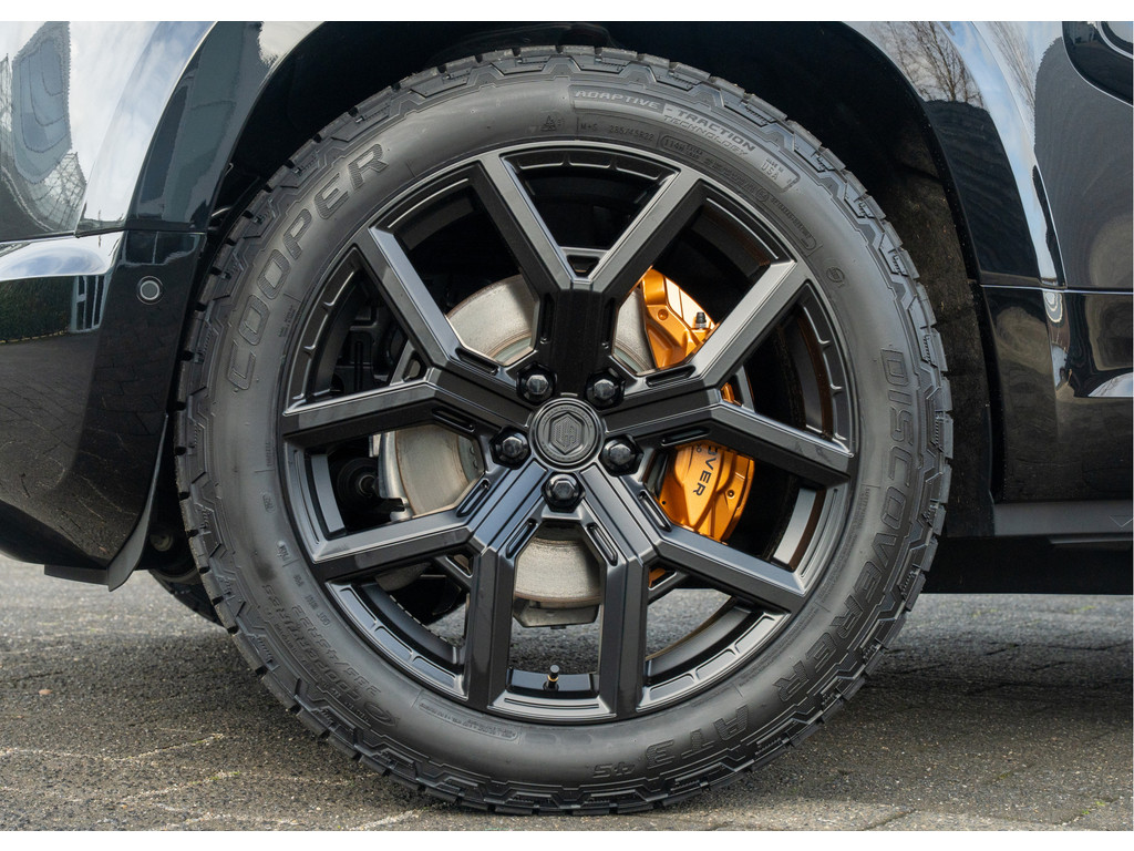 Land Rover Defender 110 P300e 110 X-Dynamic HSE - 7