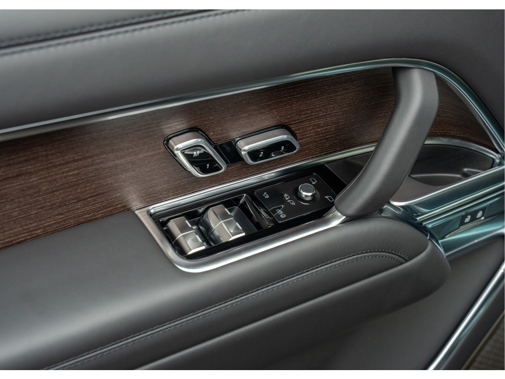 Land Rover Range Rover P550e Autobiography - 14