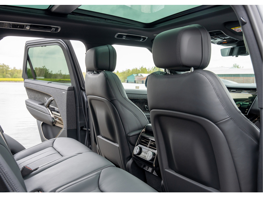 Land Rover Range Rover Sport P550e Autobiography - 14