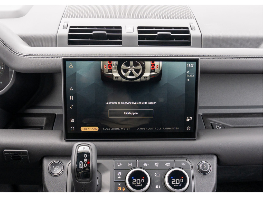 Land Rover Defender 110 P300e X-Dynamic HSE - 36