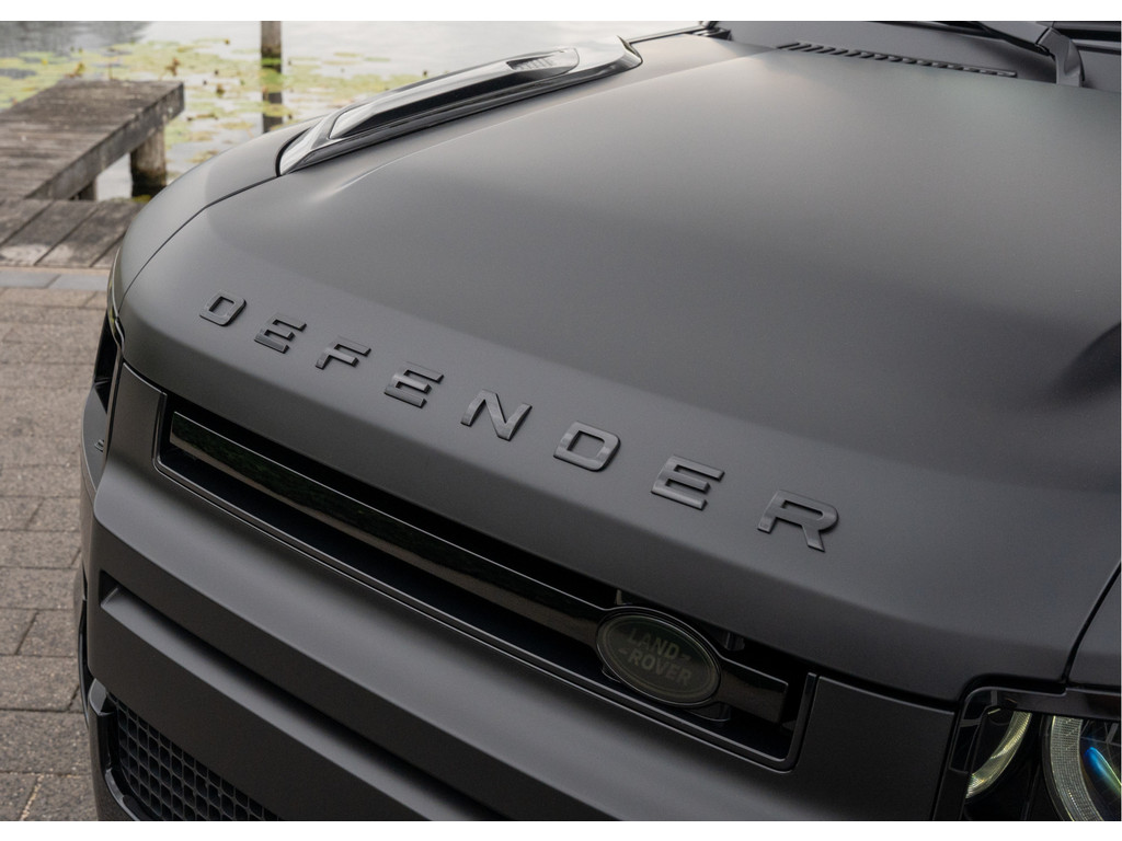 Land Rover Defender 110 P300e X-Dynamic HSE - 45