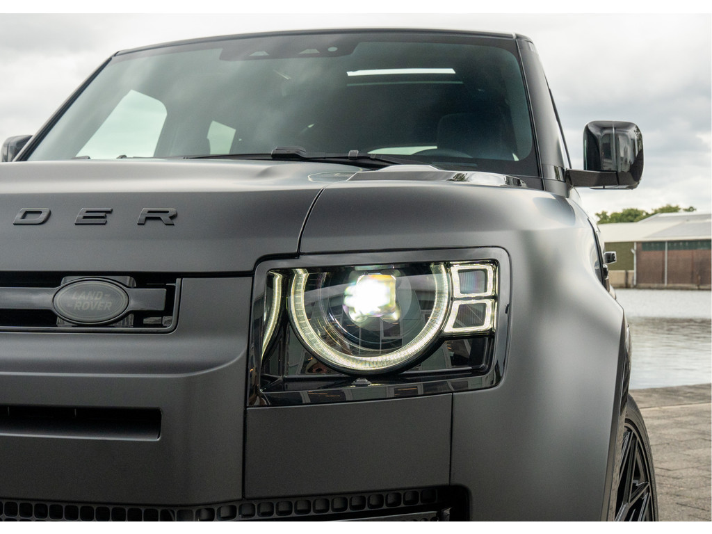 Land Rover Defender 110 P300e X-Dynamic HSE - 48