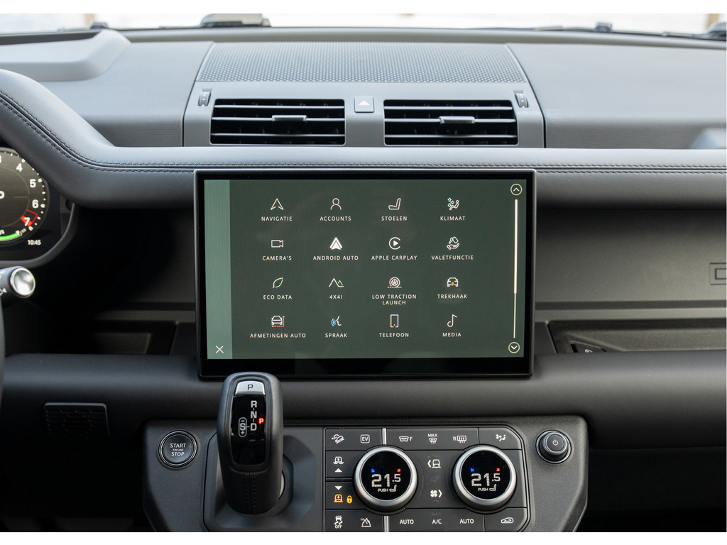 Land Rover Defender 110 P300e X-Dynamic HSE - 29