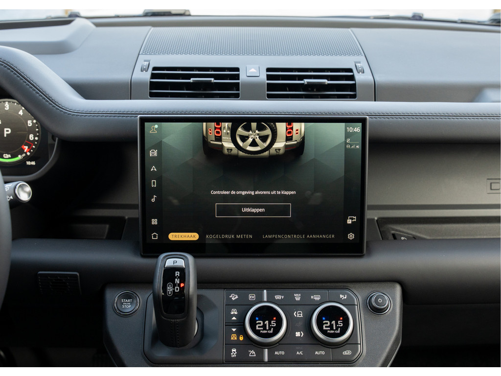 Land Rover Defender 110 P300e X-Dynamic HSE - 34