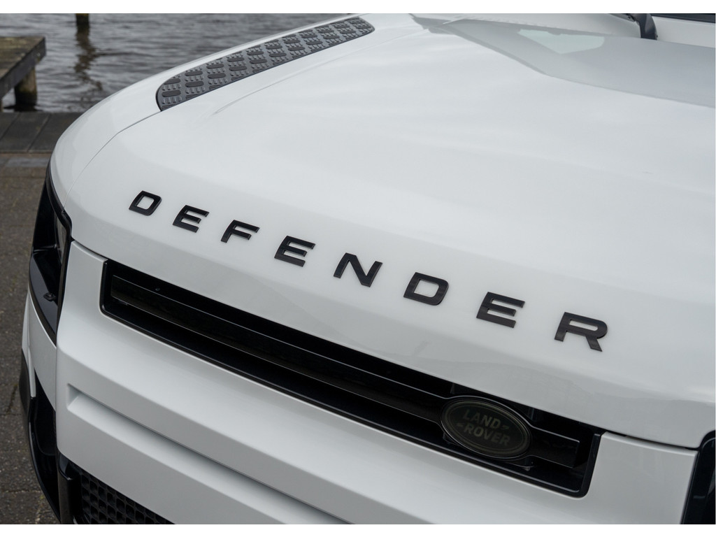 Land Rover Defender 110 P300e X-Dynamic HSE - 42