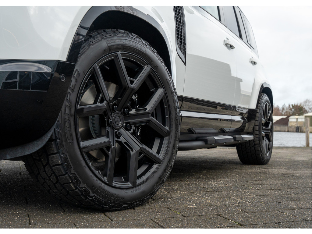 Land Rover Defender 110 P300e X-Dynamic HSE - 46