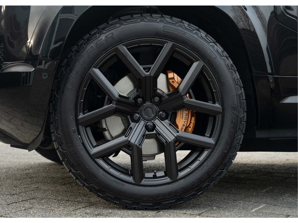 Land Rover Defender 110 P300e 110 X-Dynamic HSE - 4