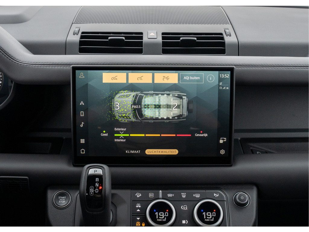 Land Rover Defender 110 P300e 110 X-Dynamic HSE - 38