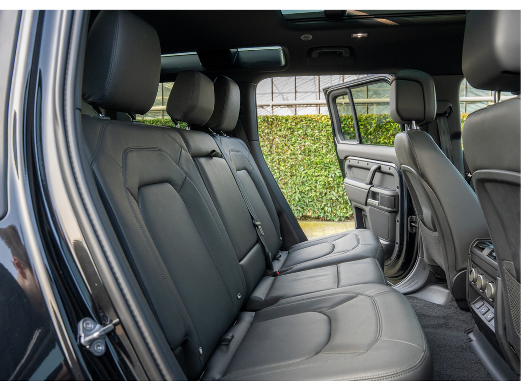 Land Rover Defender 110 P300e 110 X-Dynamic HSE - 13