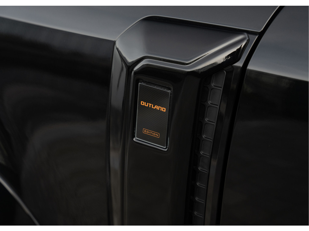 Land Rover Defender 110 P300e 110 X-Dynamic HSE - 12